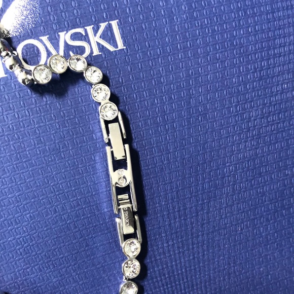 Swarovski Tennis necklace - Picture 4 of 5